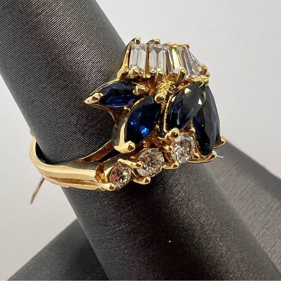 14k Yellow Gold Diamond & Sapphire Ring - Picture 5 of 10
